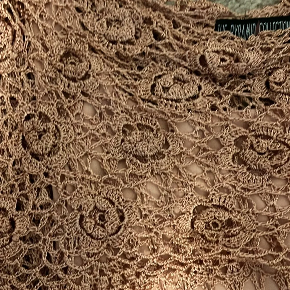 Pyramid Collection Knit Top - Picture 4 of 8